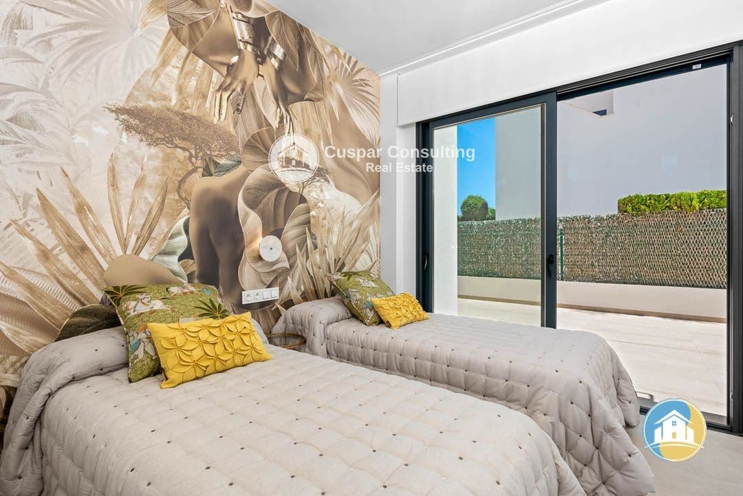 3 quarto Moradia para venda em Dehesa de Campoamor com piscina garagem - 860 000 € (Ref: 8555958)