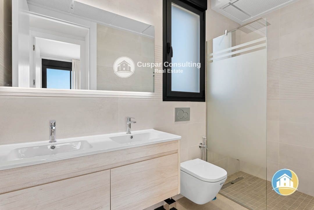 3 quarto Moradia para venda em Dehesa de Campoamor com piscina garagem - 860 000 € (Ref: 8555958)