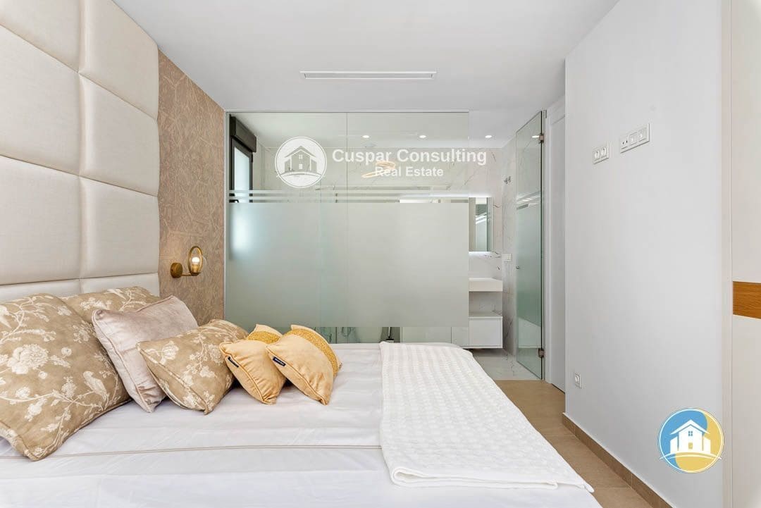 3 quarto Moradia para venda em Dehesa de Campoamor com piscina garagem - 860 000 € (Ref: 8555958)