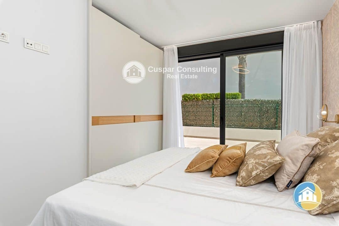 3 quarto Moradia para venda em Dehesa de Campoamor com piscina garagem - 860 000 € (Ref: 8555958)