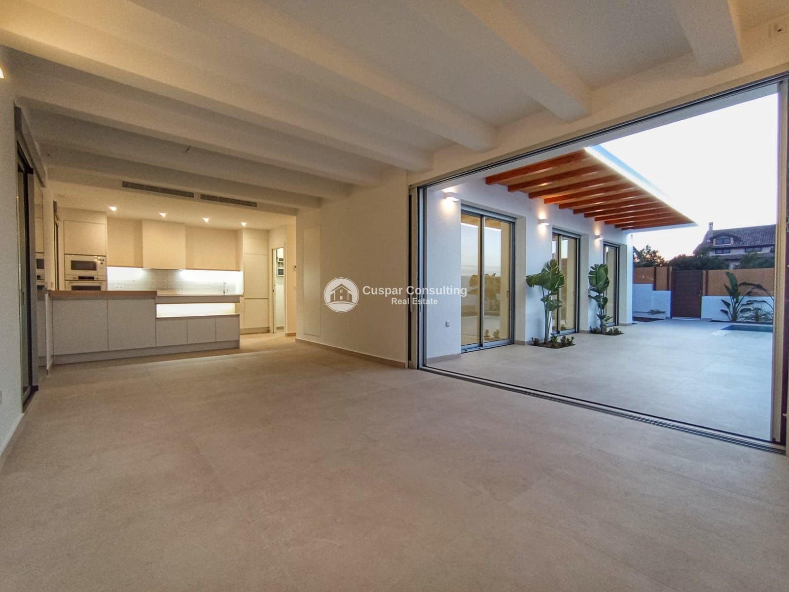 3 soveværelse Villa til salg i Benijofar med swimmingpool garage - € 569.900 (Ref: 8555965)