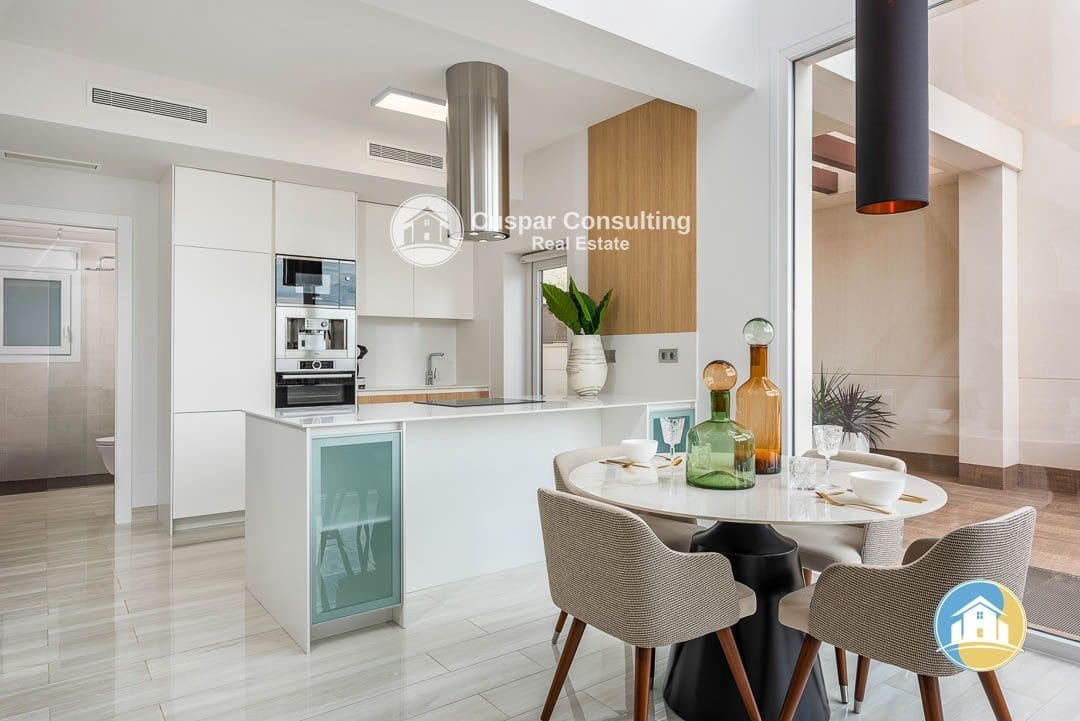 3 soverom Villa til salgs i Los Montesinos med svømmebasseng garasje - € 465 000 (Ref: 8555970)