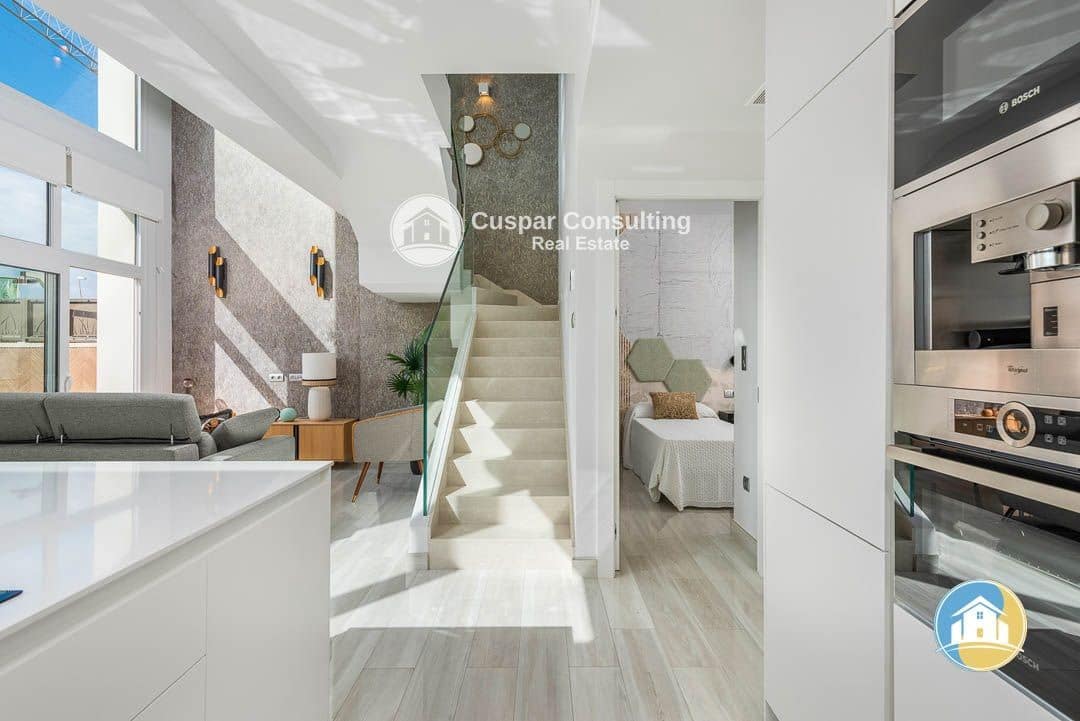 3 soverom Villa til salgs i Los Montesinos med svømmebasseng garasje - € 465 000 (Ref: 8555970)