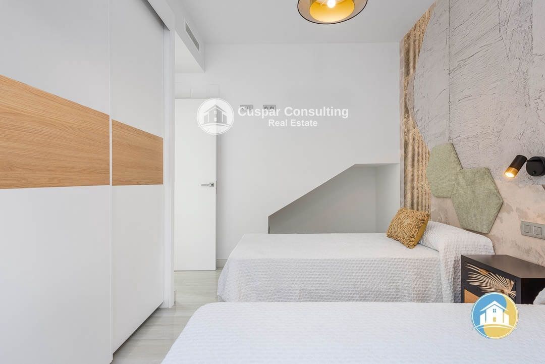 3 soverom Villa til salgs i Los Montesinos med svømmebasseng garasje - € 465 000 (Ref: 8555970)