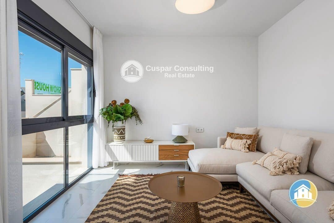 3 soveværelse Villa til salg i San Miguel de Salinas med swimmingpool garage - € 430.000 (Ref: 8555973)