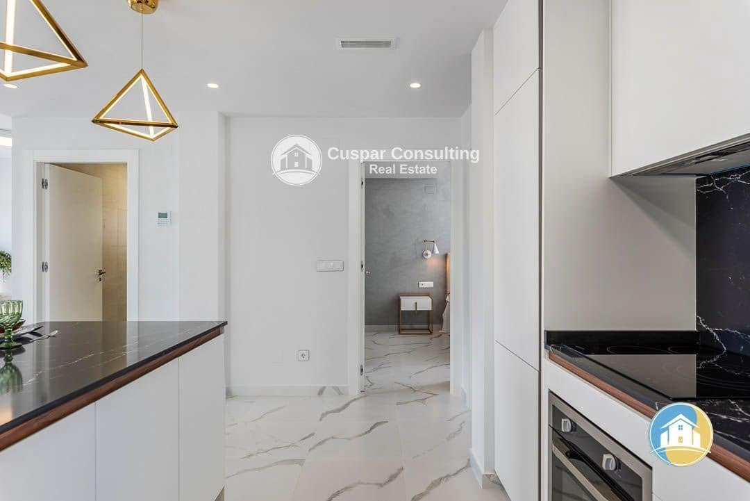 3 soveværelse Villa til salg i San Miguel de Salinas med swimmingpool garage - € 430.000 (Ref: 8555973)