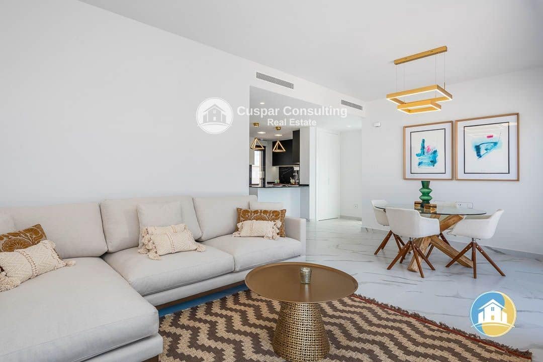 3 soveværelse Villa til salg i San Miguel de Salinas med swimmingpool garage - € 430.000 (Ref: 8555973)