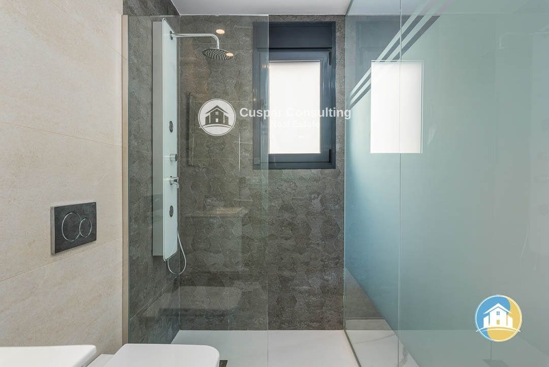 3 soveværelse Villa til salg i San Miguel de Salinas med swimmingpool garage - € 430.000 (Ref: 8555973)