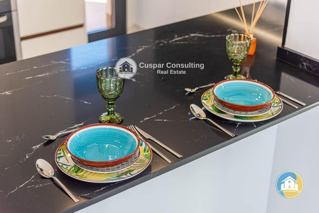 3 soveværelse Villa til salg i San Miguel de Salinas med swimmingpool garage - € 430.000 (Ref: 8555973)