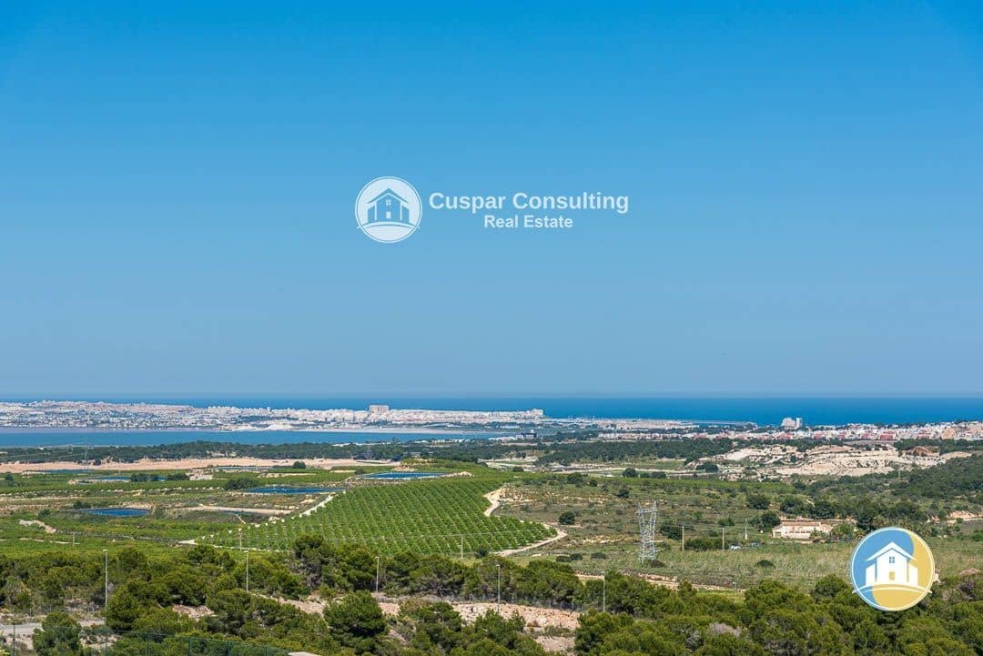 3 soveværelse Villa til salg i San Miguel de Salinas med swimmingpool garage - € 430.000 (Ref: 8555973)