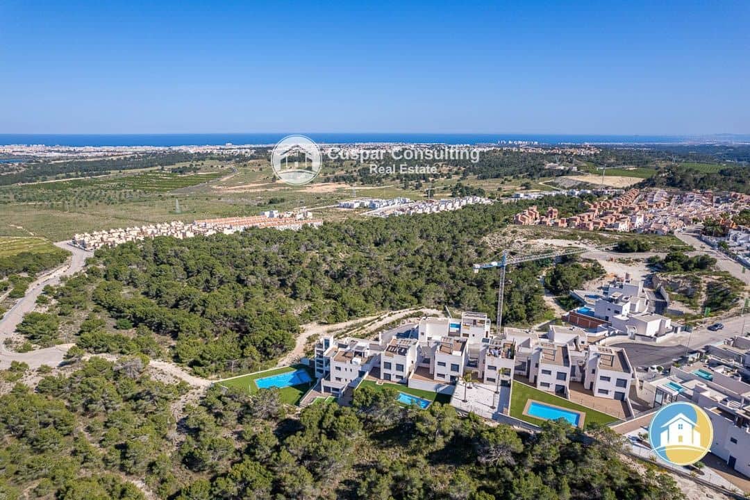 3 soveværelse Villa til salg i San Miguel de Salinas med swimmingpool garage - € 430.000 (Ref: 8555973)