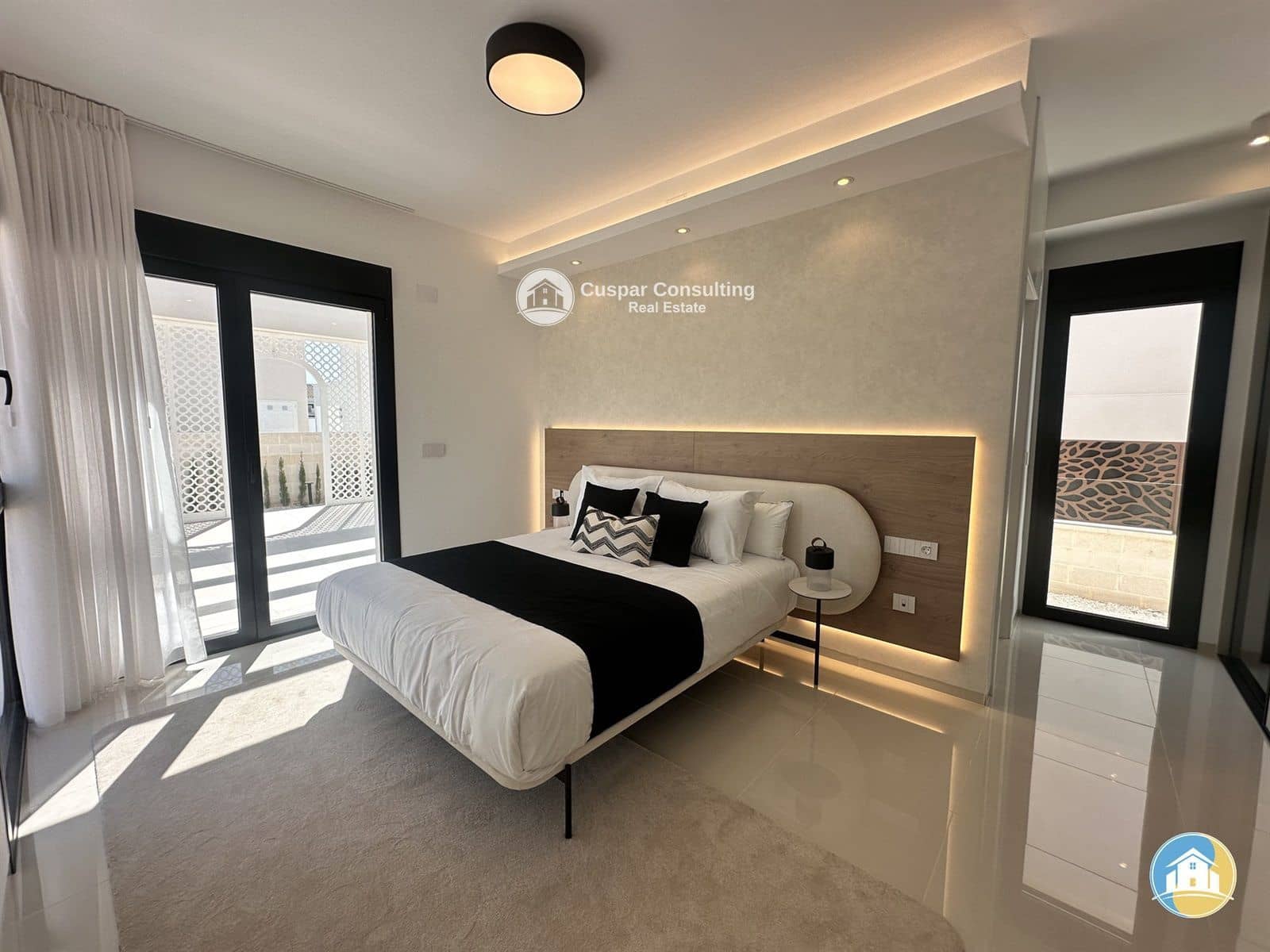 3 bedroom Villa for sale in Ciudad Quesada with pool garage - € 777,000 (Ref: 8555980)