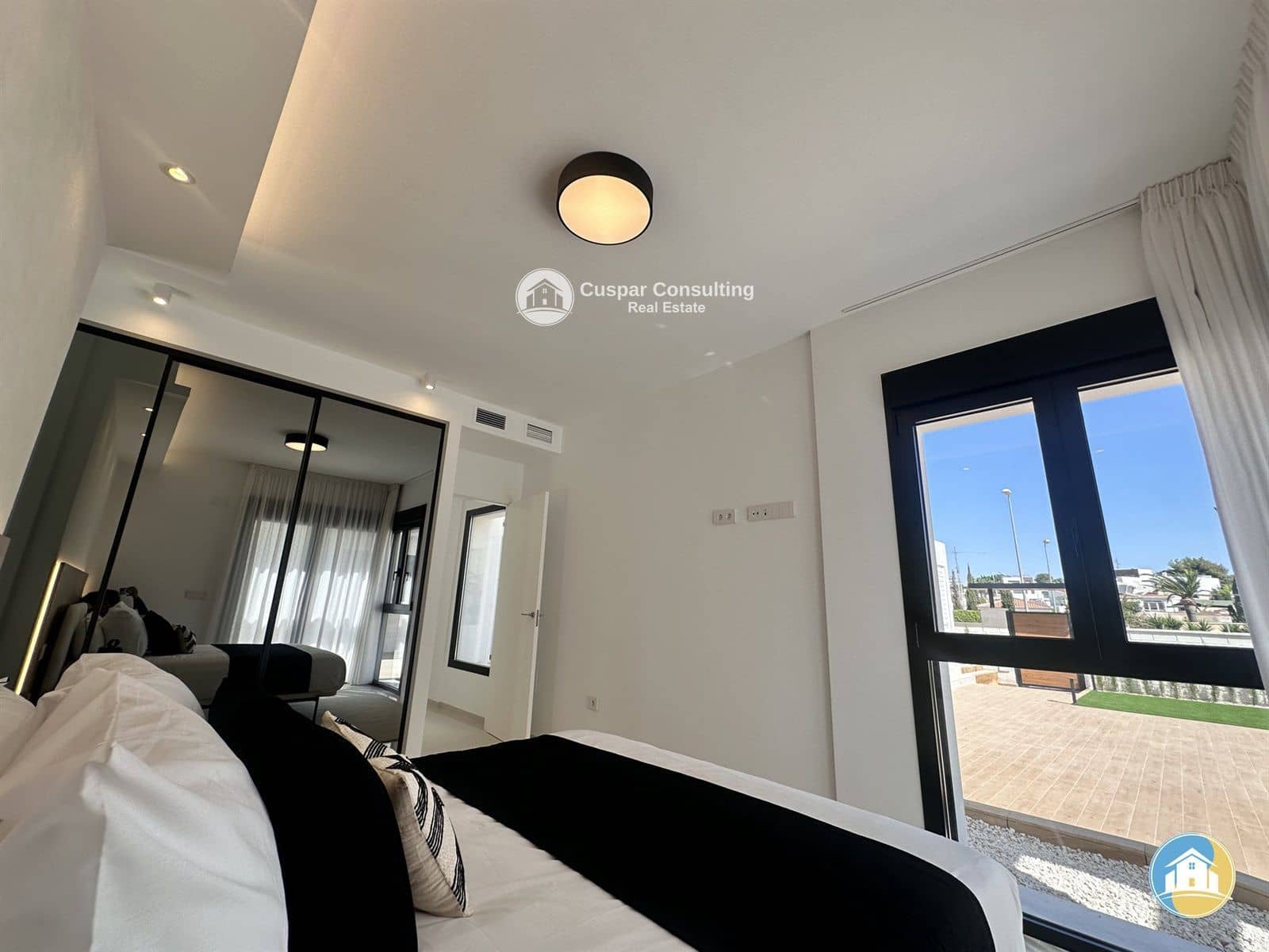 3 bedroom Villa for sale in Ciudad Quesada with pool garage - € 777,000 (Ref: 8555980)