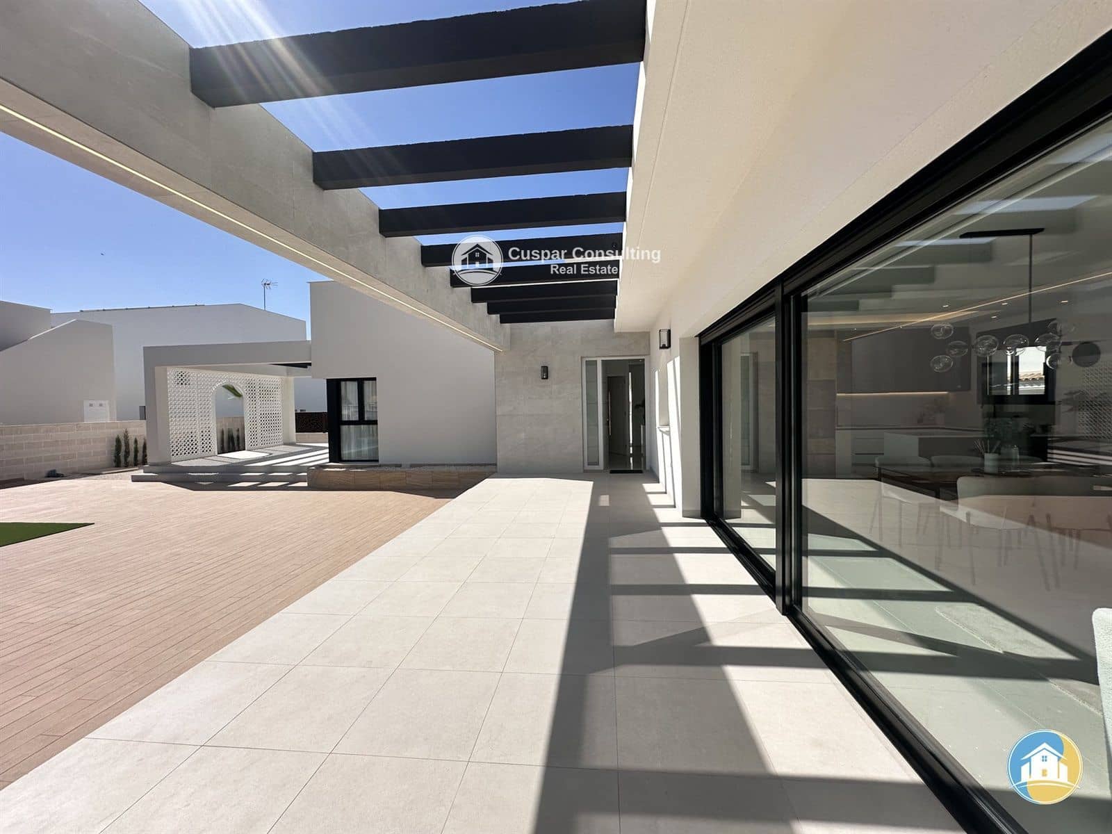 3 bedroom Villa for sale in Ciudad Quesada with pool garage - € 777,000 (Ref: 8555980)