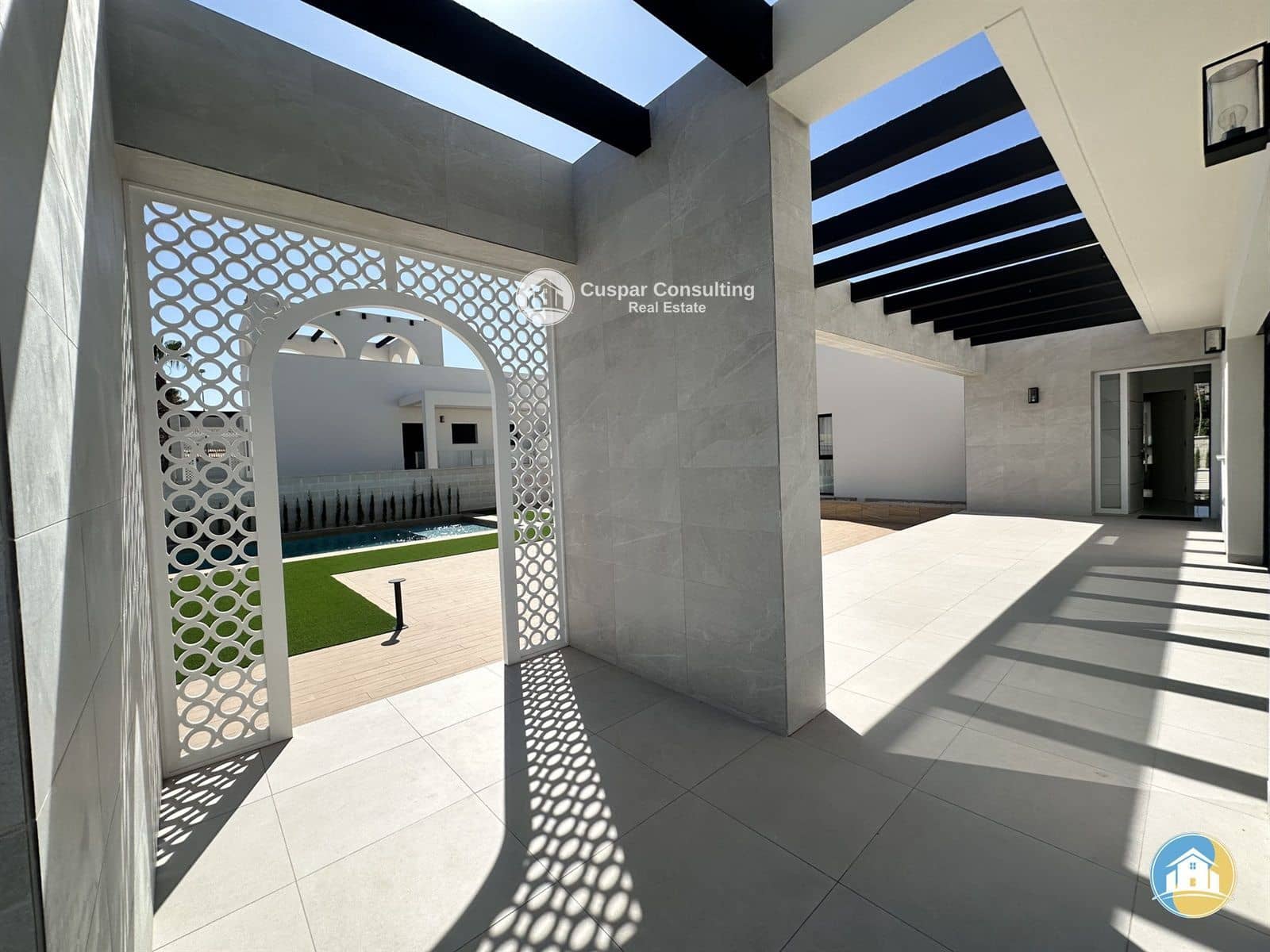 3 bedroom Villa for sale in Ciudad Quesada with pool garage - € 777,000 (Ref: 8555980)