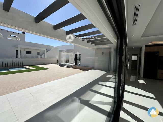 3 bedroom Villa for sale in Ciudad Quesada, Rojales with pool garage - € 777,000 (Ref: 8555980)