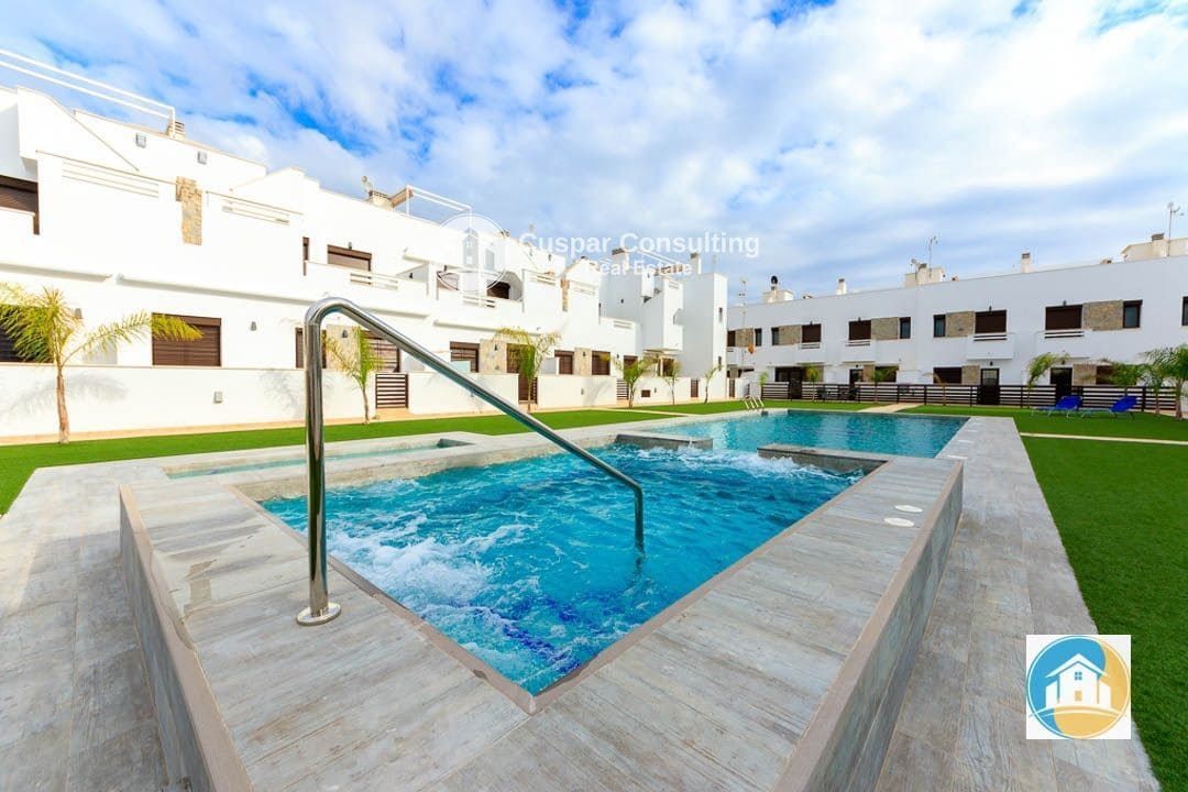 3 quarto Apartamento para venda em Pilar de la Horadada com piscina garagem - 354 900 € (Ref: 8555982)