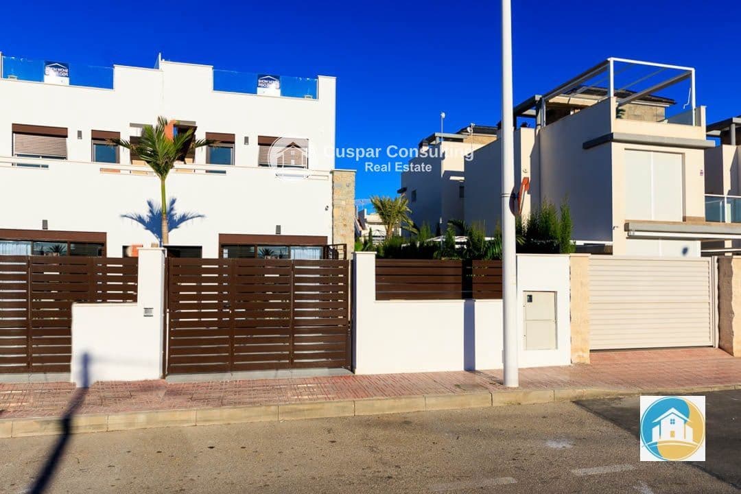 3 quarto Apartamento para venda em Pilar de la Horadada com piscina garagem - 354 900 € (Ref: 8555982)