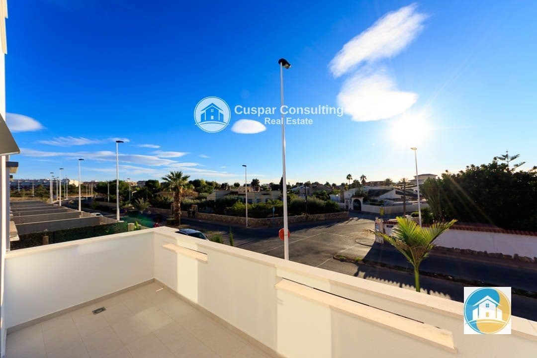 3 quarto Apartamento para venda em Pilar de la Horadada com piscina garagem - 354 900 € (Ref: 8555982)