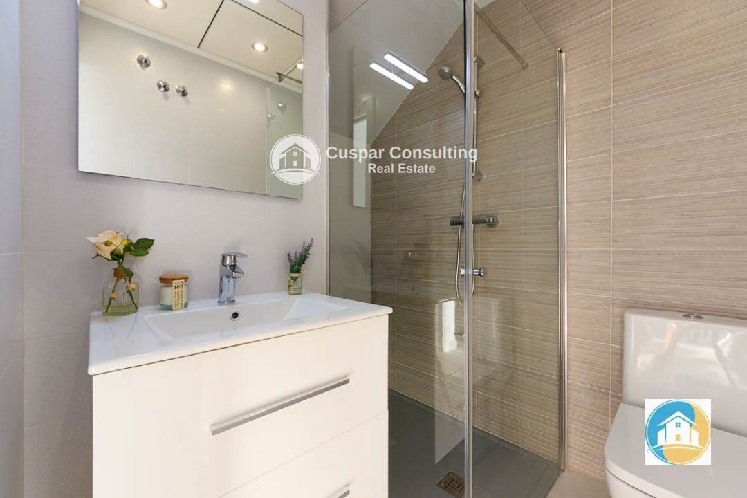 3 quarto Apartamento para venda em Pilar de la Horadada com piscina garagem - 354 900 € (Ref: 8555982)