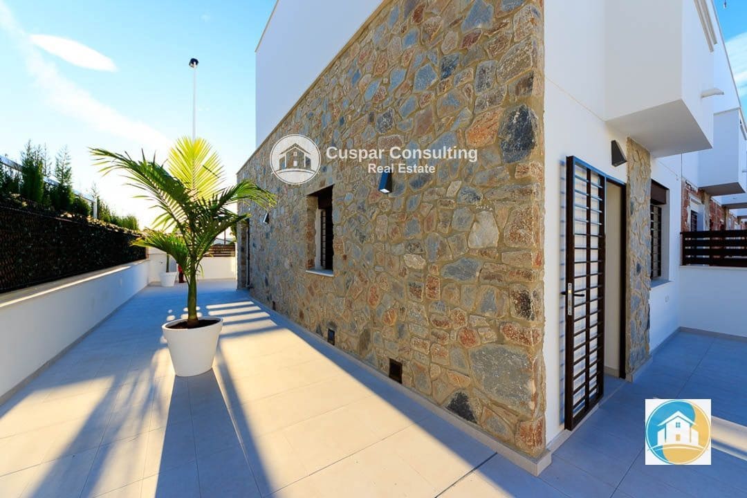 3 quarto Apartamento para venda em Pilar de la Horadada com piscina garagem - 354 900 € (Ref: 8555982)