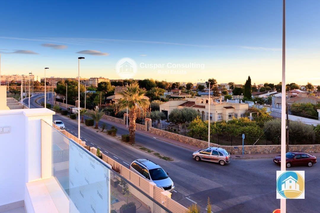 3 quarto Apartamento para venda em Pilar de la Horadada com piscina garagem - 354 900 € (Ref: 8555982)