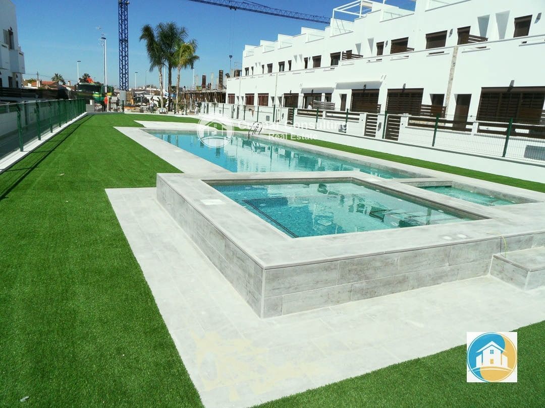 3 quarto Apartamento para venda em Pilar de la Horadada com piscina garagem - 354 900 € (Ref: 8555982)