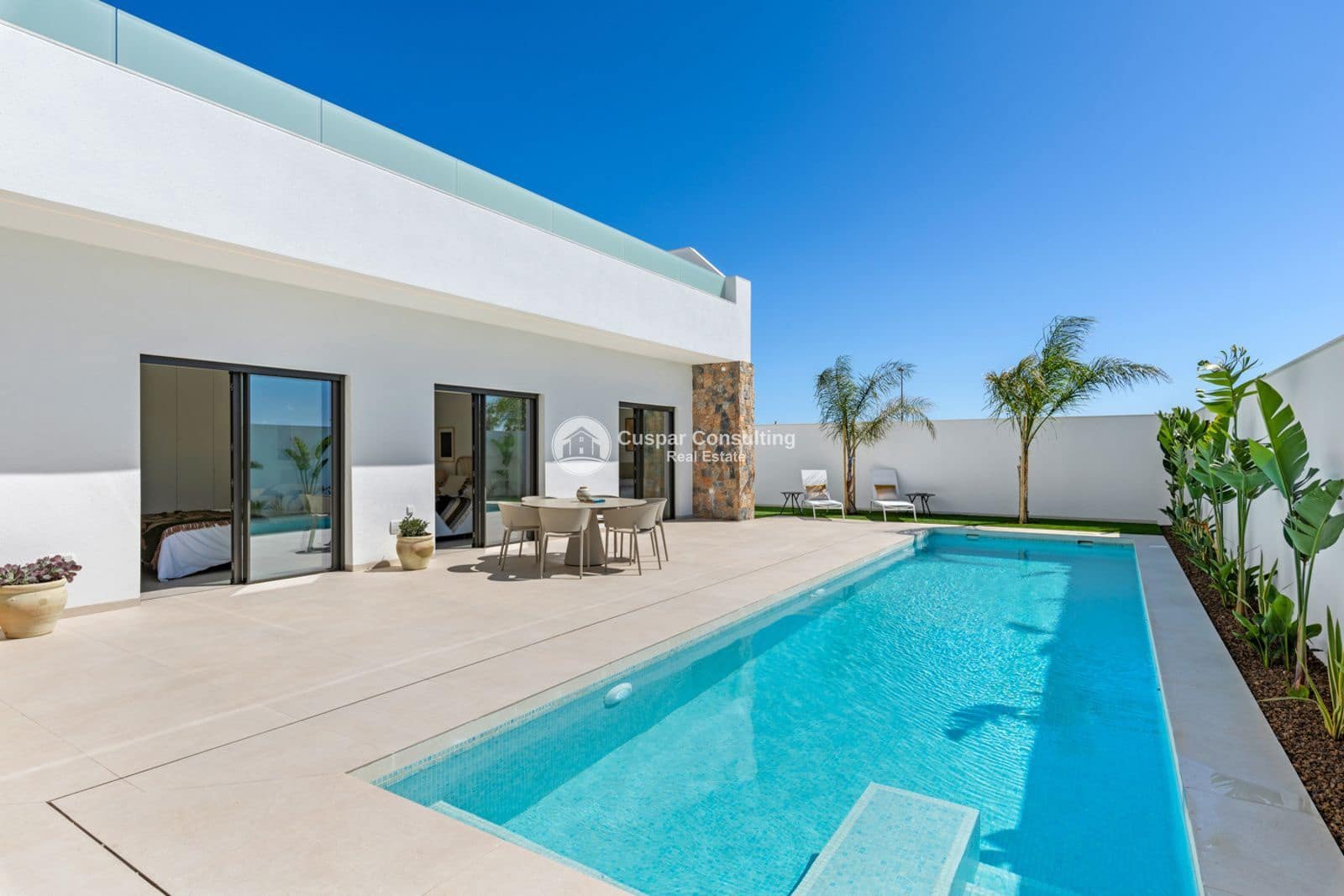 Chalet de 3 habitaciones en San Javier en venta con piscina garaje - 709.900 € (Ref: 8555983)