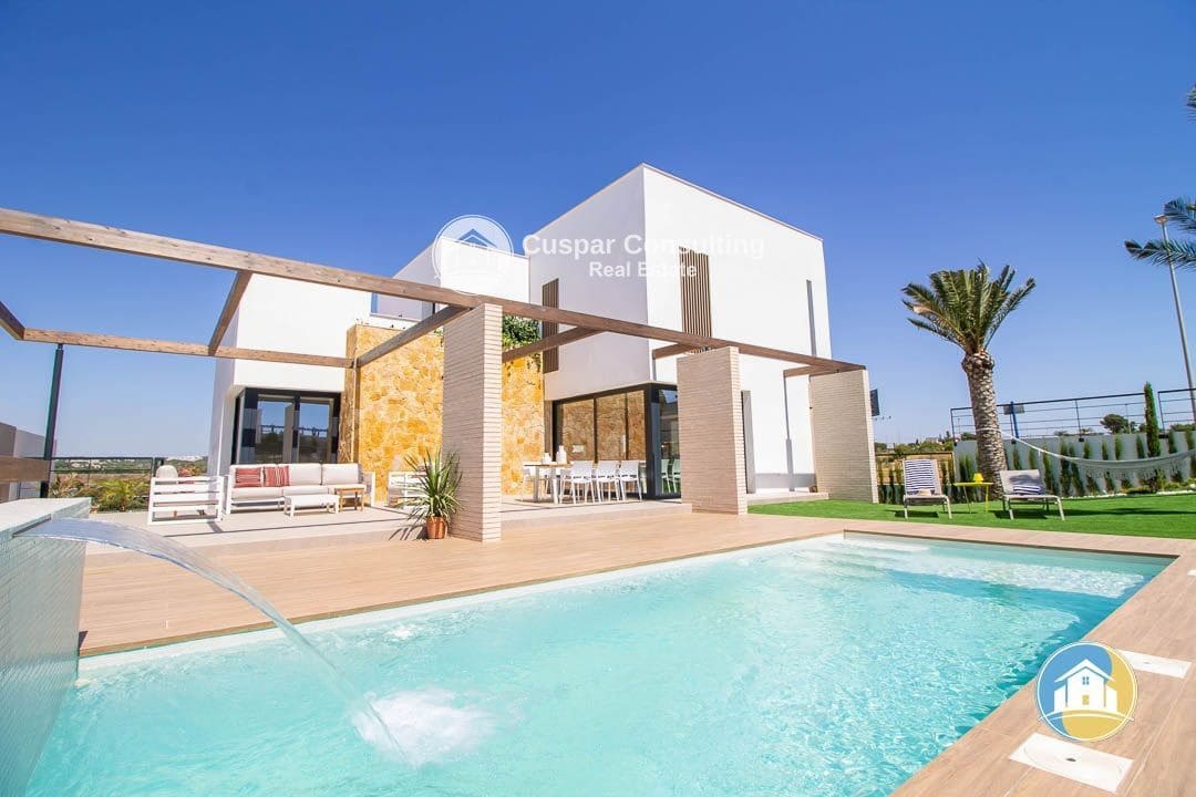 4 soveværelse Villa til salg i Dehesa de Campoamor med swimmingpool - € 960.000 (Ref: 8555985)