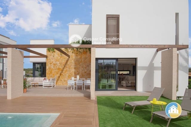 4 bedroom Villa for sale in Dehesa de Campoamor, Orihuela with pool - € 960,000 (Ref: 8555985)