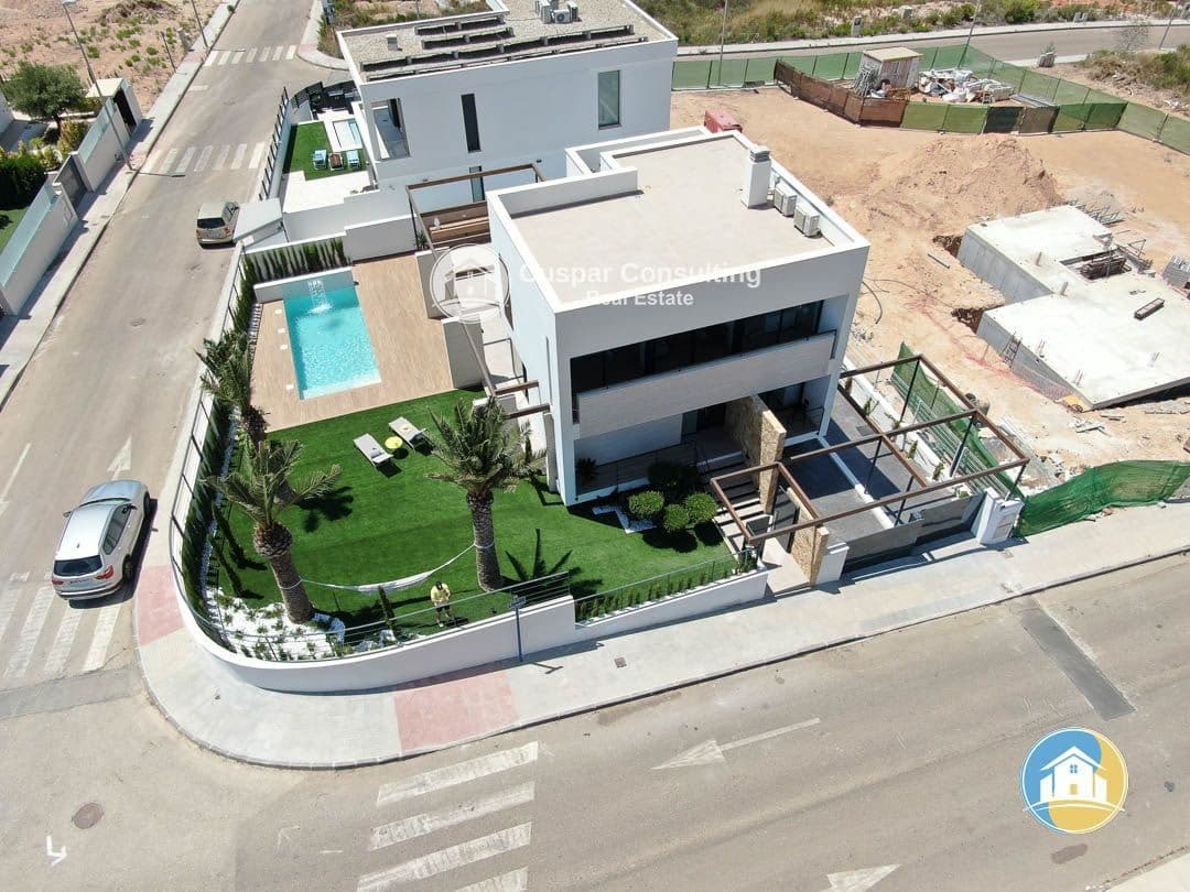 4 camera da letto Villa in vendita in Dehesa de Campoamor con piscina - 960.000 € (Rif: 8555985)