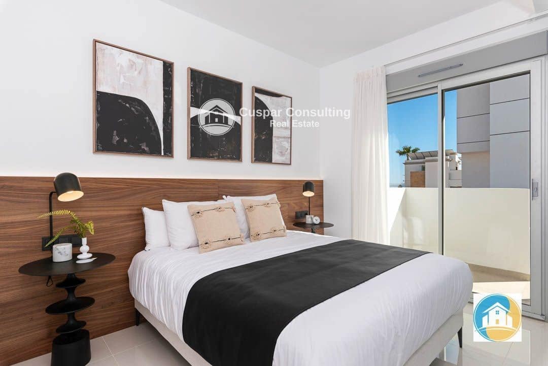 4 soveværelse Villa til salg i Ciudad Quesada med swimmingpool garage - € 975.693 (Ref: 8555989)