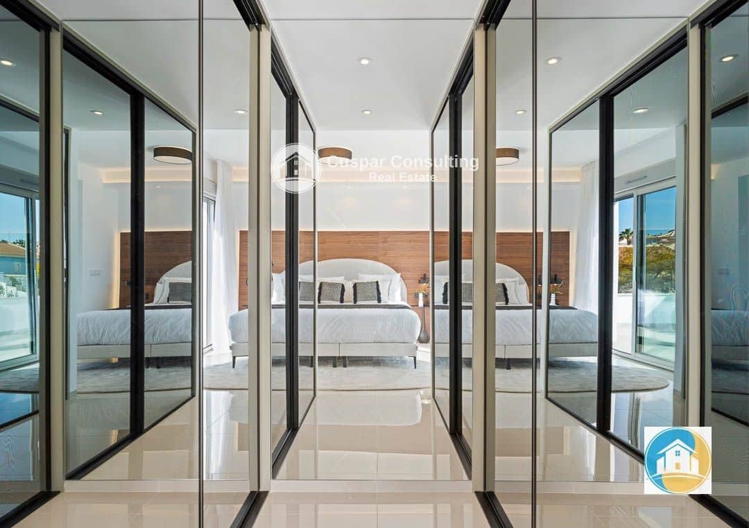 4 soveværelse Villa til salg i Ciudad Quesada med swimmingpool garage - € 975.693 (Ref: 8555989)