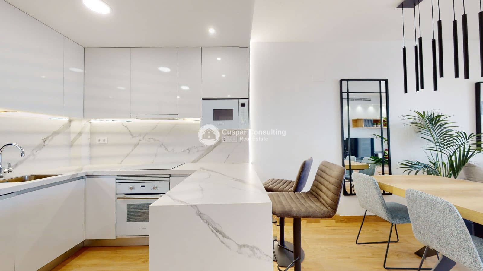 2 soverom Leilighet til salgs i Torrevieja med svømmebasseng garasje - € 279 000 (Ref: 8555993)