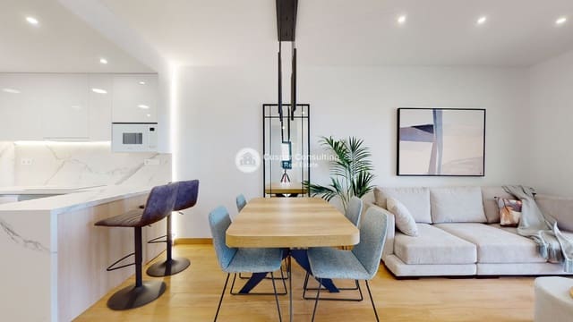 2 quarto Apartamento para venda em Centro - Muelle Pesquero, Torrevieja com piscina garagem - 279 000 € (Ref: 8555993)