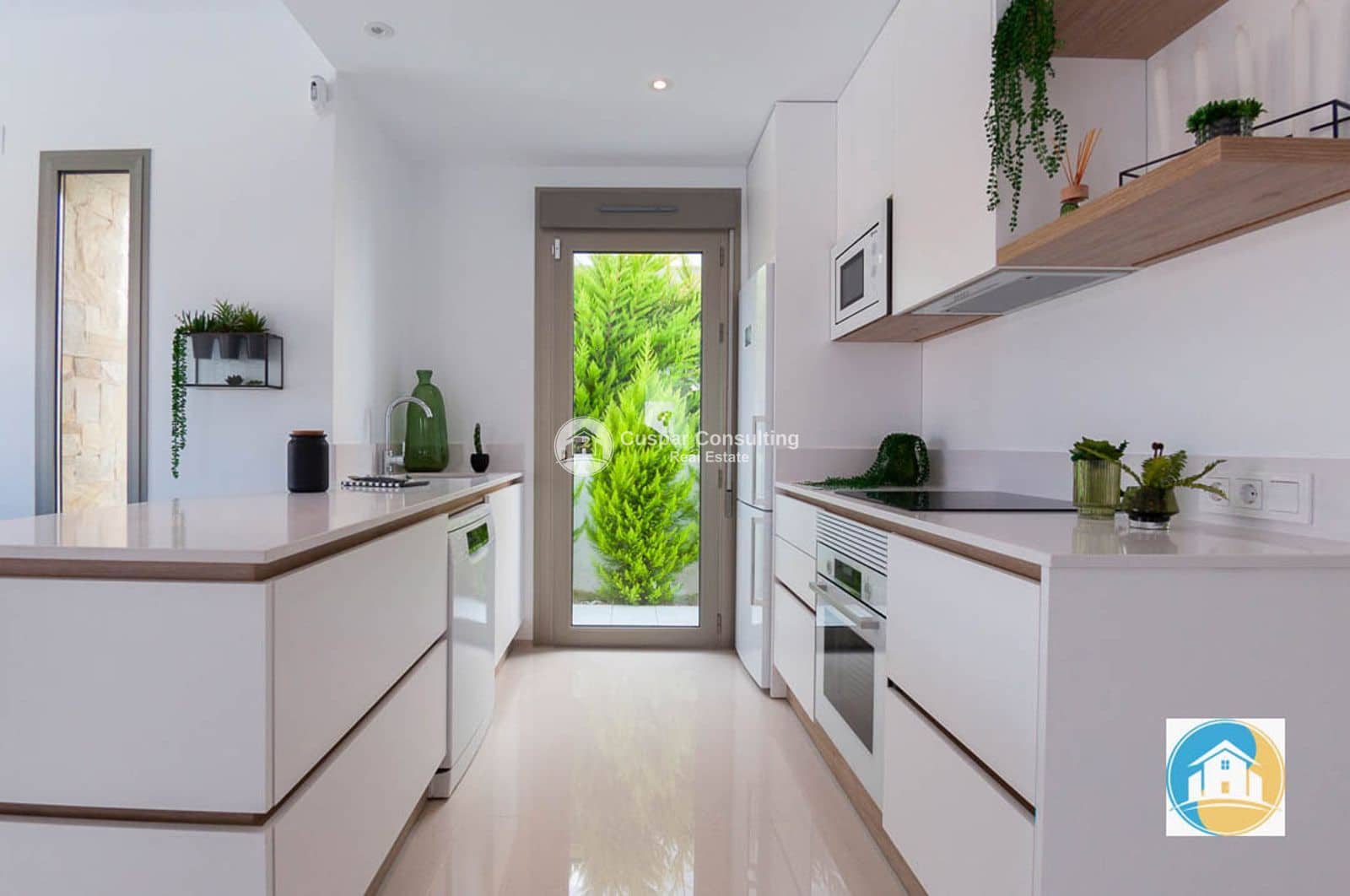 3 soveværelse Villa til salg i Los Alcazares med swimmingpool garage - € 570.000 (Ref: 8556002)