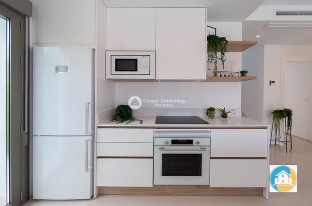 3 slaapkamer Villa te koop in Centro, Los Alcázares met zwembad garage - € 570.000 (Ref: 8556002)