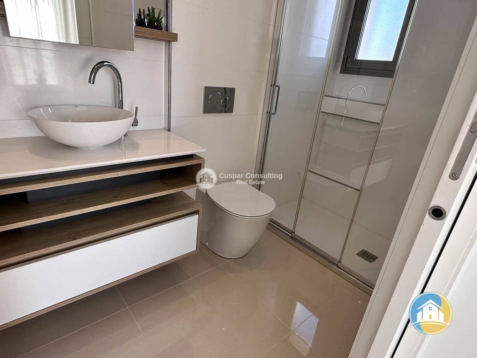 3 soveværelse Villa til salg i Los Alcazares med swimmingpool garage - € 570.000 (Ref: 8556002)