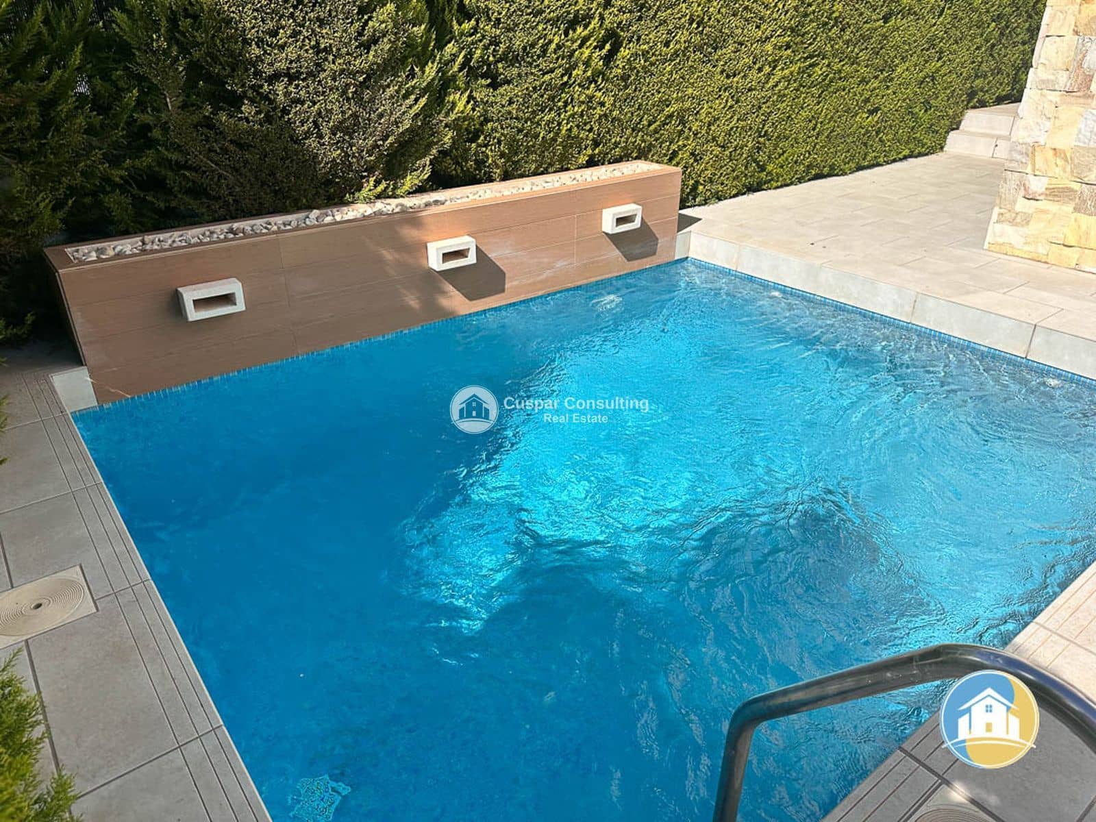 3 soveværelse Villa til salg i Los Alcazares med swimmingpool garage - € 570.000 (Ref: 8556002)