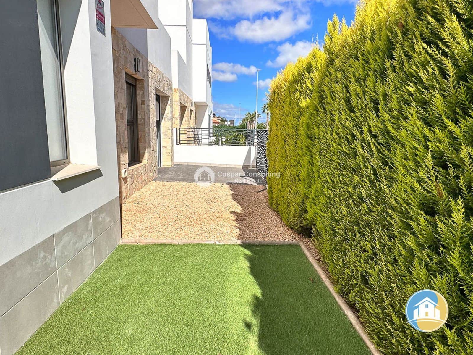 3 soveværelse Villa til salg i Los Alcazares med swimmingpool garage - € 570.000 (Ref: 8556002)