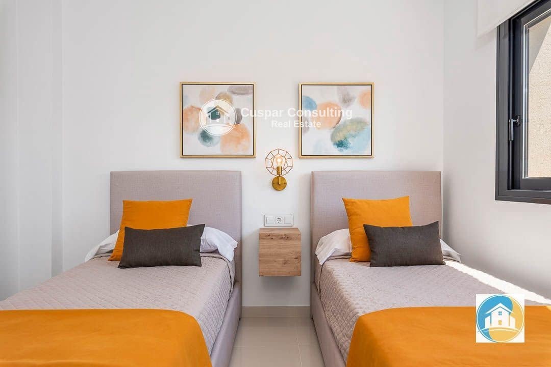 4 soverom Villa til salgs i Playa Honda med svømmebasseng garasje - € 600 000 (Ref: 8556003)