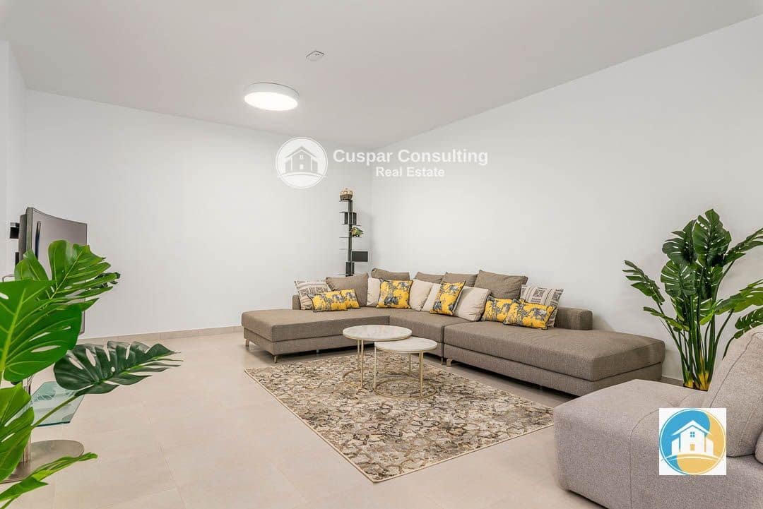 4 soverom Villa til salgs i Playa Honda med svømmebasseng garasje - € 600 000 (Ref: 8556003)