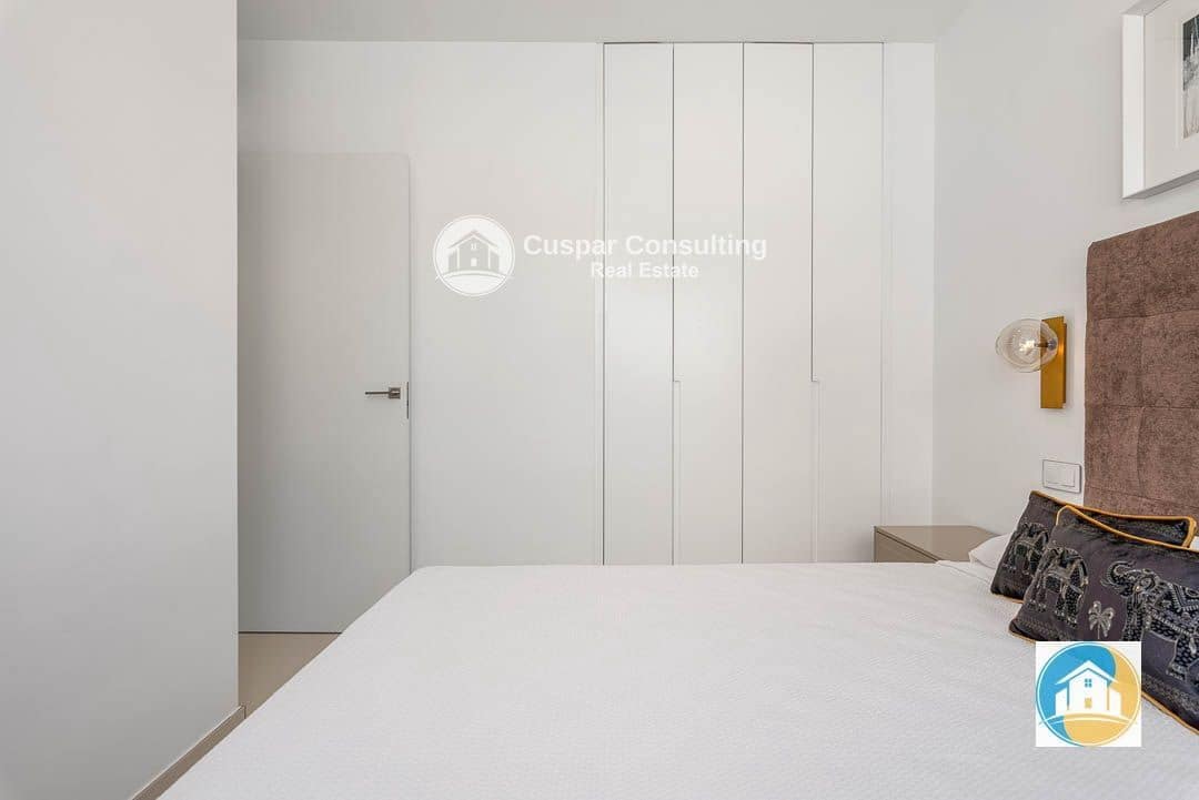 4 soverom Villa til salgs i Playa Honda med svømmebasseng garasje - € 600 000 (Ref: 8556003)