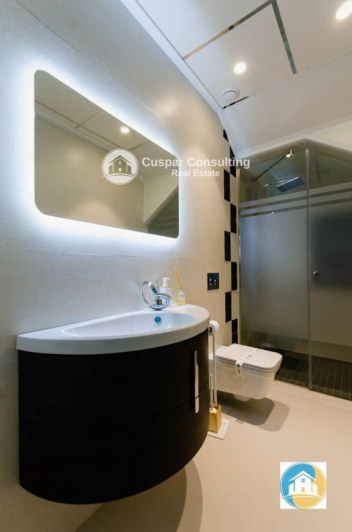 4 sypialnia Willa na sprzedaż w Orihuela Costa z basenem garażem - 1 050 000 € (Ref: 8556009)