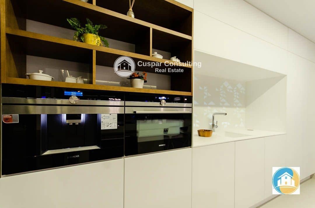 4 sypialnia Willa na sprzedaż w Orihuela Costa z basenem garażem - 1 050 000 € (Ref: 8556009)