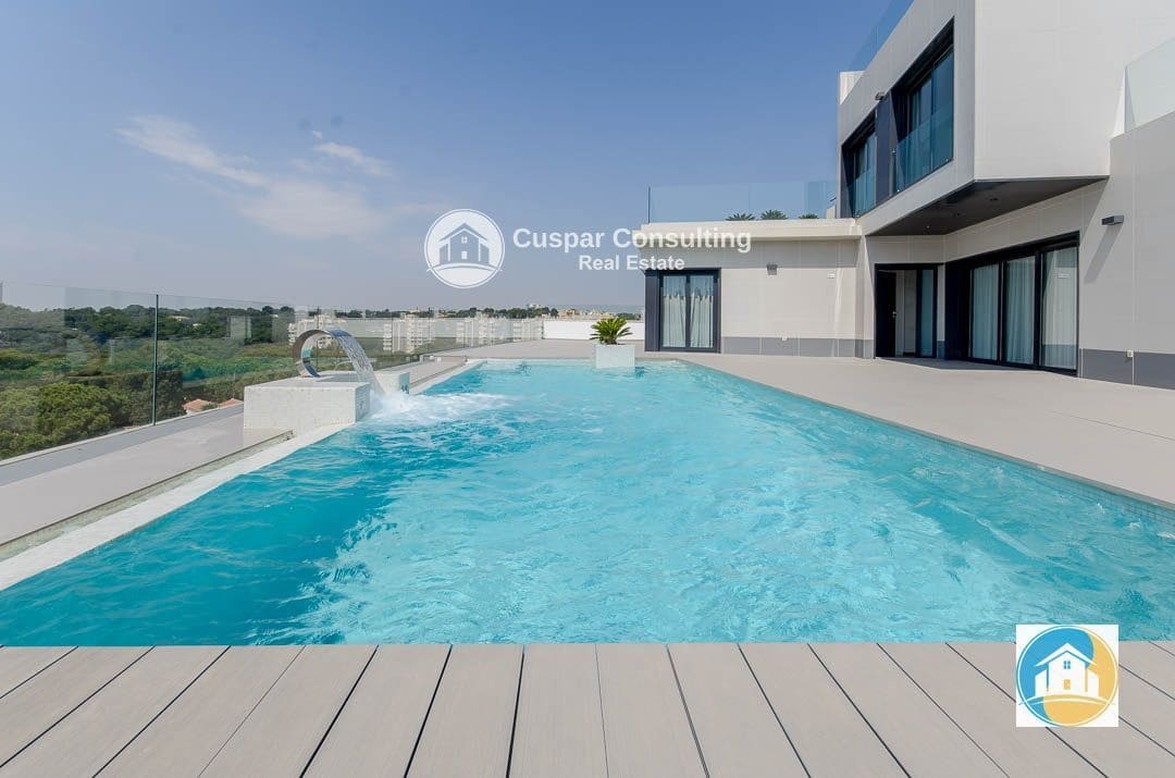 4 sovrum Villa till salu i Orihuela Costa med pool garage - 1 050 000 € (Ref: 8556015)
