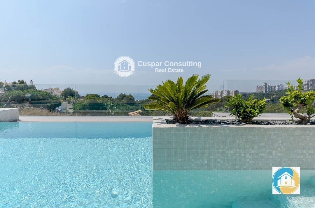 4 sovrum Villa till salu i Orihuela Costa med pool garage - 1 050 000 € (Ref: 8556015)