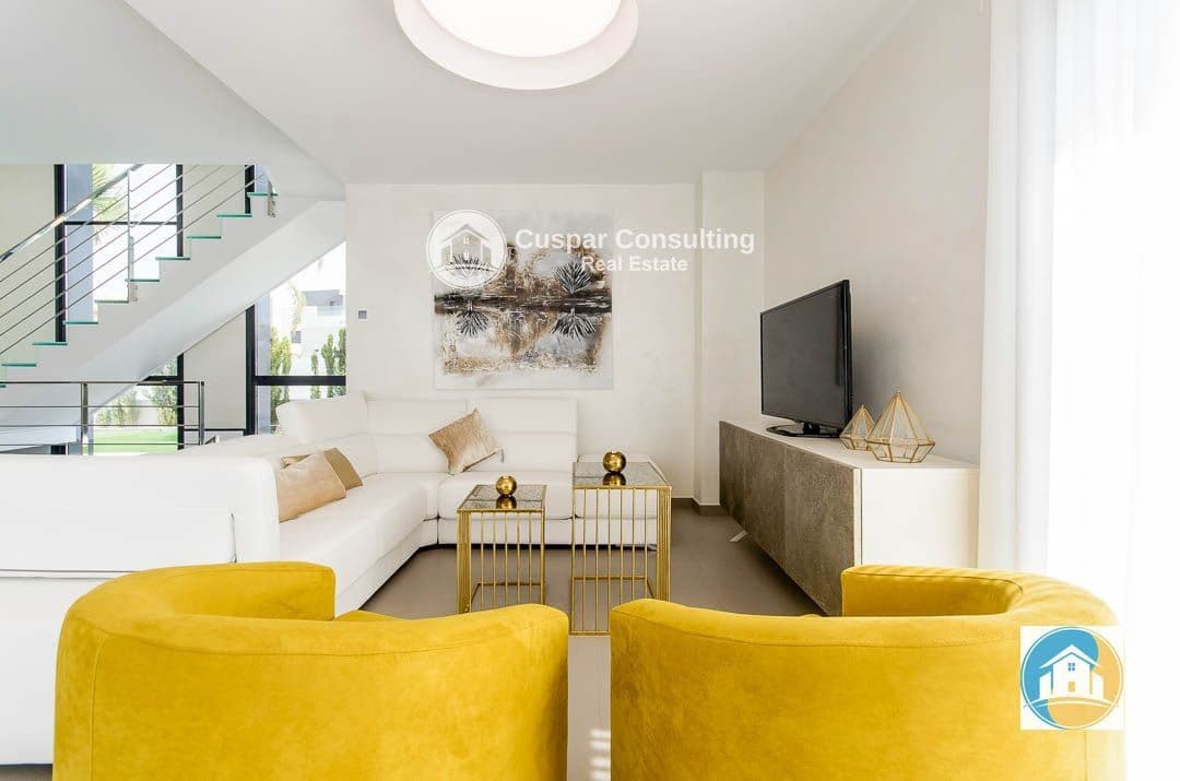 4 sovrum Villa till salu i Orihuela Costa med pool garage - 1 050 000 € (Ref: 8556015)