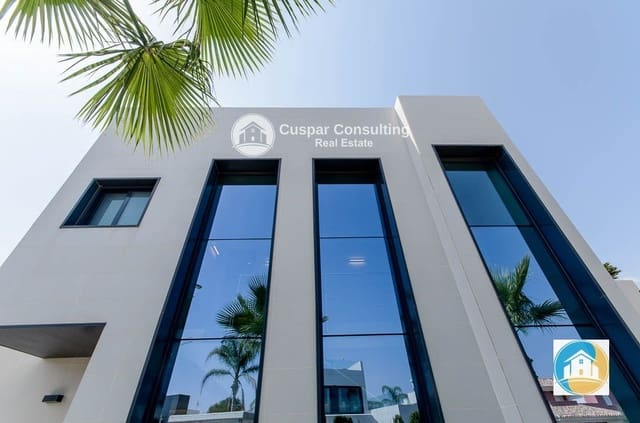 4 quarto Moradia para venda em Campoamor, Orihuela com piscina garagem - 1 050 000 € (Ref: 8556015)