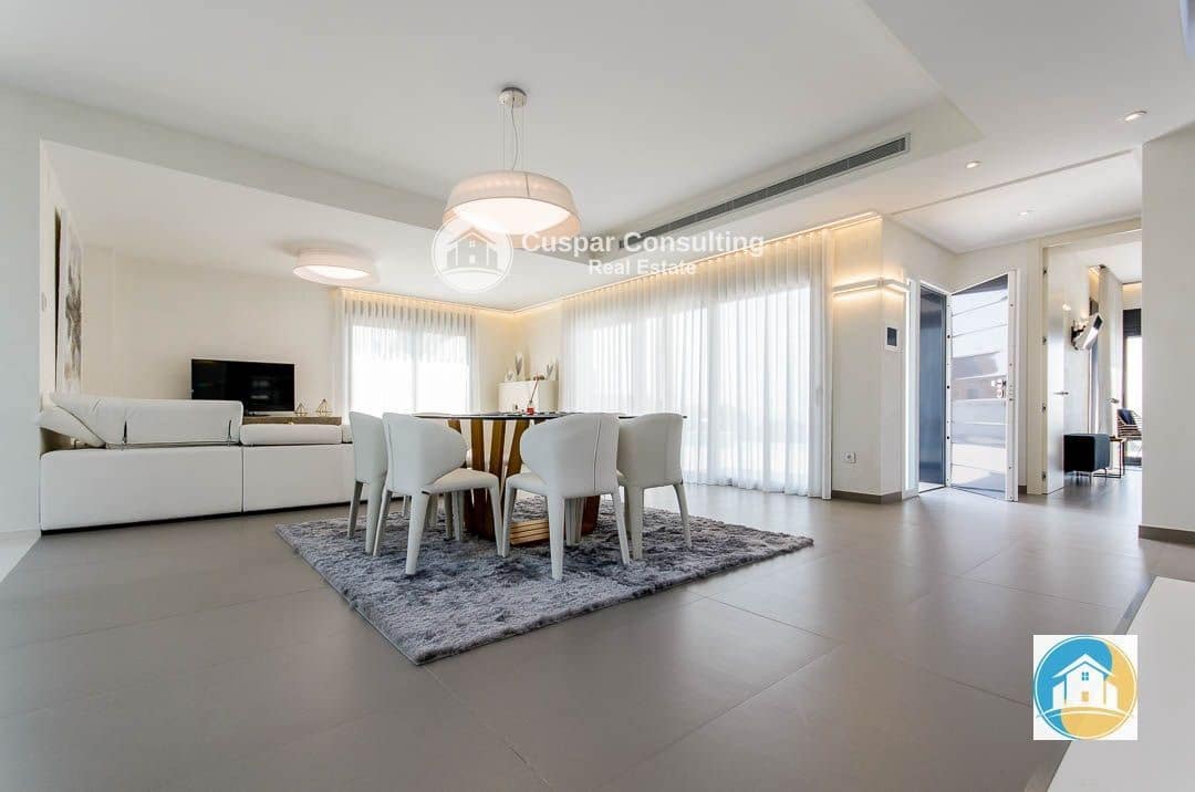 4 sovrum Villa till salu i Orihuela Costa med pool garage - 1 050 000 € (Ref: 8556015)